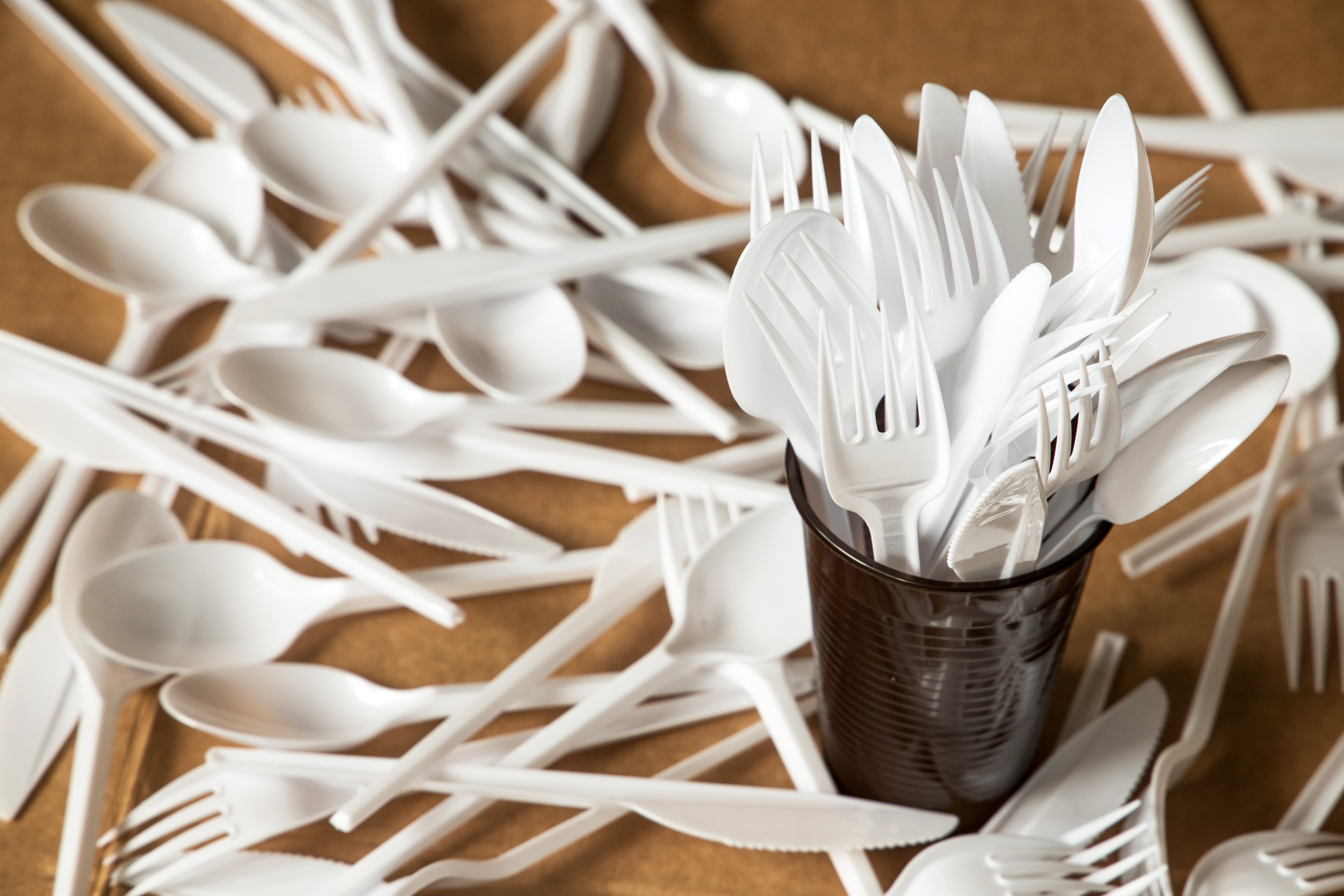 Image of plastic cutlery from Canva