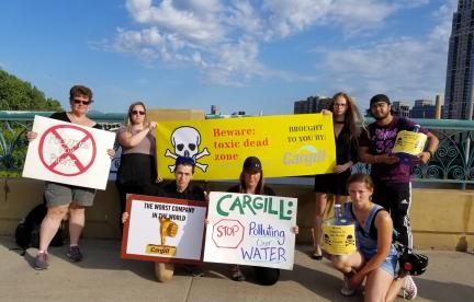 Field to Fork campaign protest against Cargill water pollution.