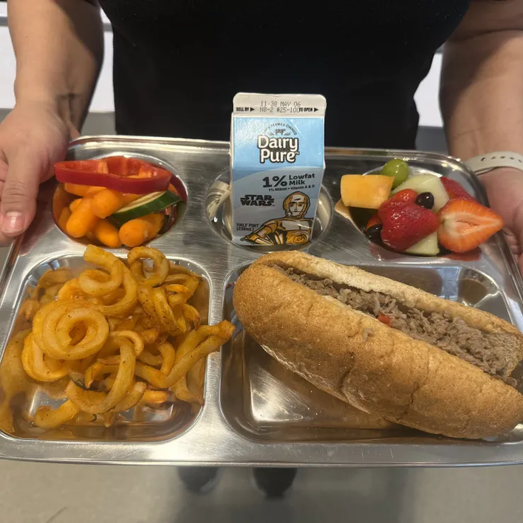 MA-ReThink-Disposable-Case-Study-Arlington Public Schools-AFTER_ Ahimsa Tray w_ Food