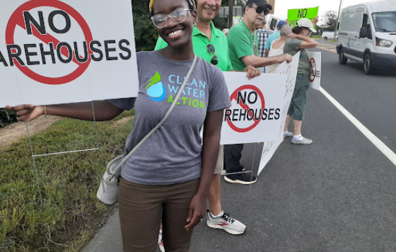Image of Tolani Taylor, Zero Emissions Warehouse Organizer for Clean Water Action, at a Warehouse Rally in New Jersey 