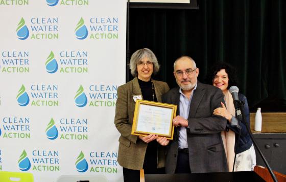 David Tykulsker award at Clean Water Action conference, by Jenny Vickers